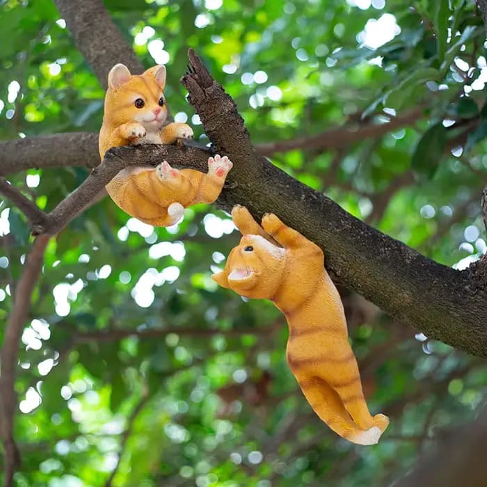 Pendentif chat grimpant dans l'arbre de simulation de dessin animé créatif, extérieur, jardin, cour, balcon, paysage, résine, décoration, chaton, confrontation