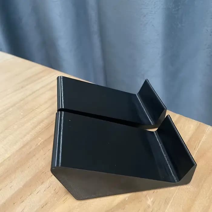 Support universel réglable pour barre de son