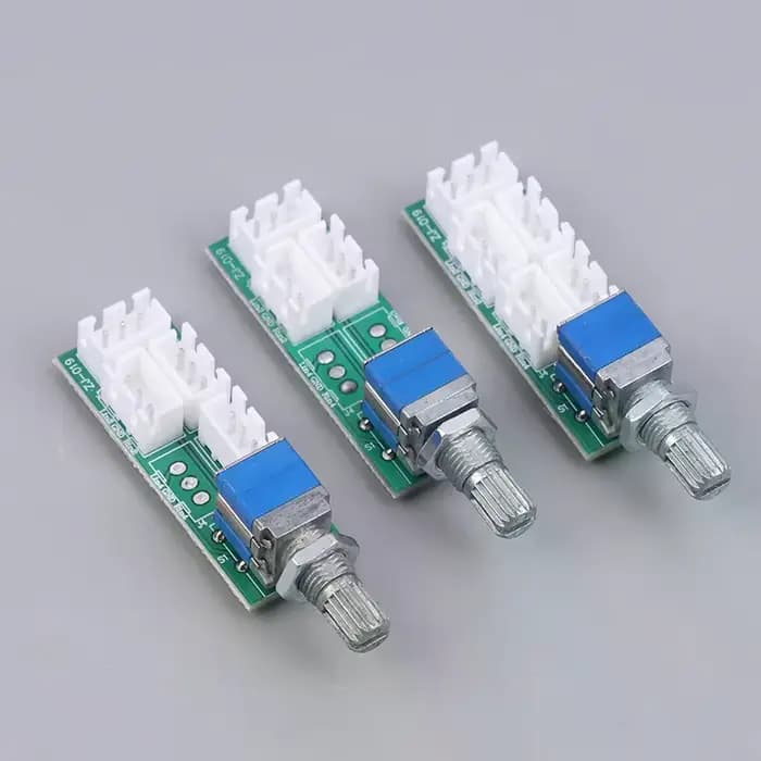 Carte de commutation de signal audio avec sélection de deux