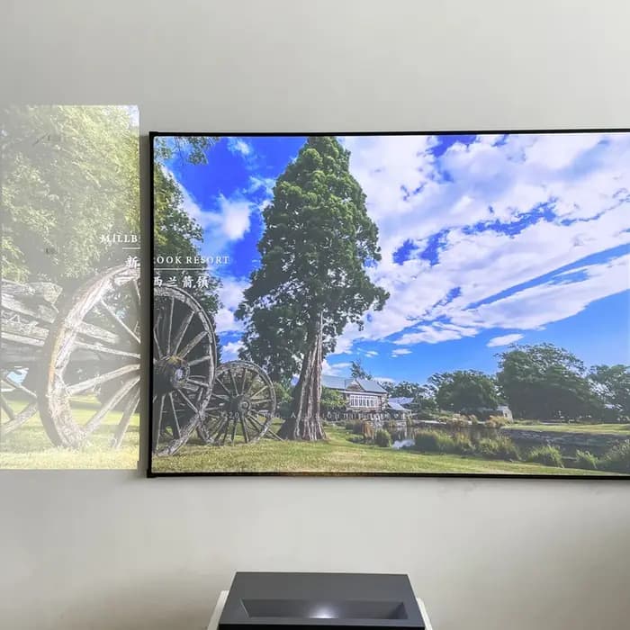 Écran de projecteur ALR CLR à jet Ultra court, 150 pouces Max, rejetant la lumière ambiante, prisme