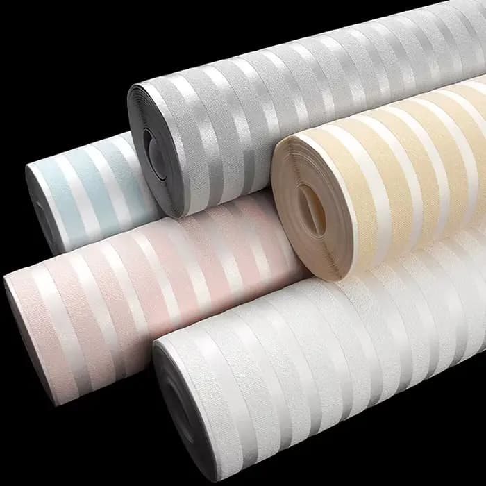 Papier peint gris argenté au design moderne